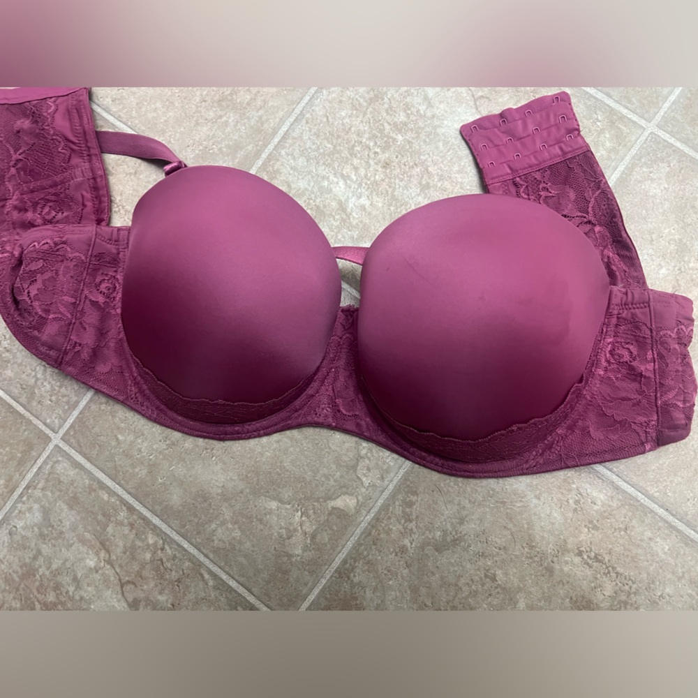 42 DD TORRID Elegant Lace Women's Bra in Deep Pink